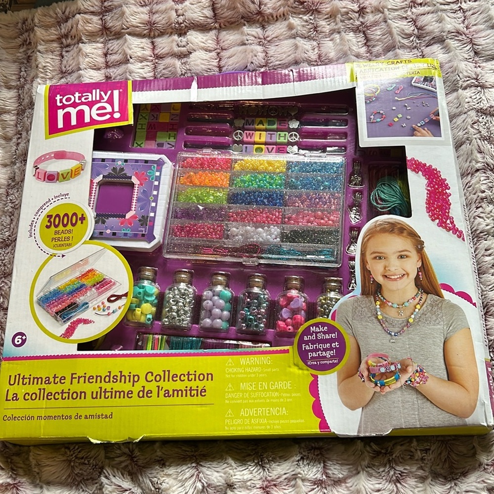 Totally Me Ultimate Friendship Collection